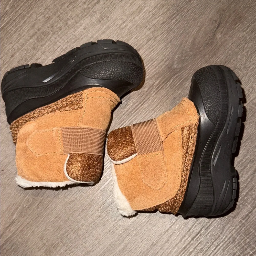 The North Face Kids Brown and Black Winter Boots
